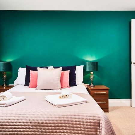 Newcastle Treasure - Sleeps 4 - Lower Ground Floor Экстерьер фото